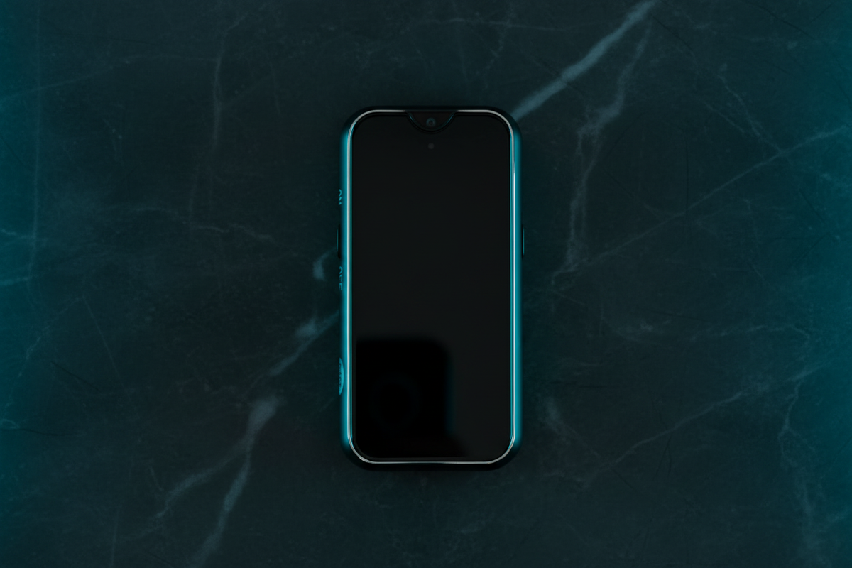 L17 flat lay dark